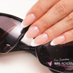 Francia porcelán műköröm
Francia porcelán műköröm